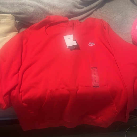 Nike - Picture 3 of 3